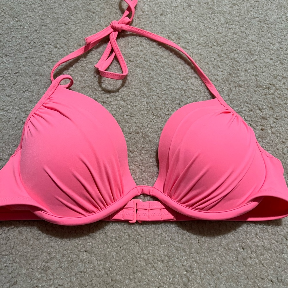 Pink bikini top